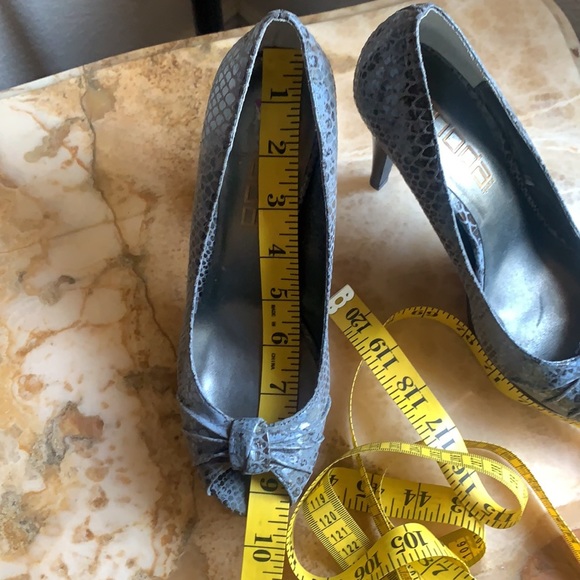 Beautiful new 4 inch high heels by Moda Spana Sz: 7M - Picture 16 of 17